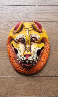 ナラシンハマスク壁飾り