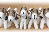ネパール フェルト：犬のぬいぐるみ