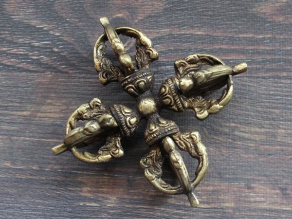 画像1: ダブルドルジェ（交差金剛杵）：真鍮　約１０.５ｃｍ　密教法具