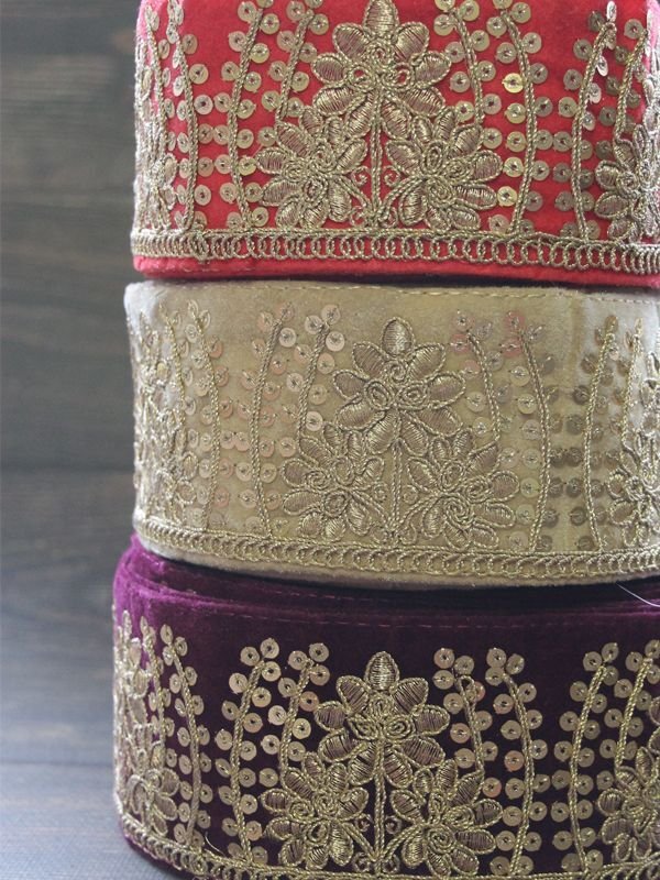 画像1: 【５０cm単位】 インド 刺繍 リボン レース：各レッド、ベージュ、ムラサキ　＜クリックポストOK＞