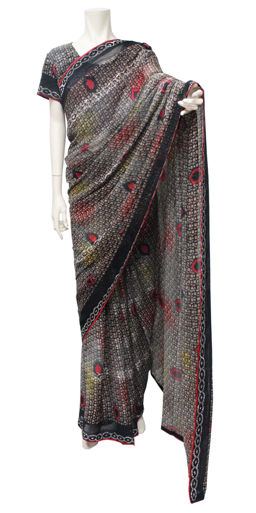 エスニック模様のブラックのサリーアップしました　India